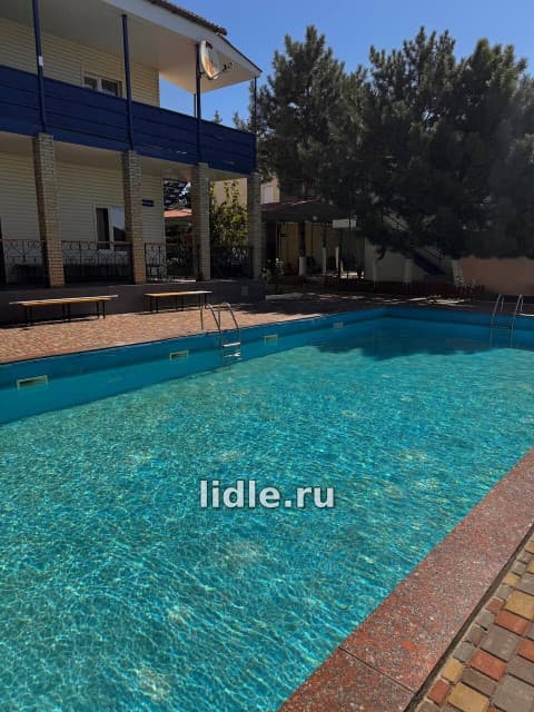 Продается база отдыха в Урзуфе