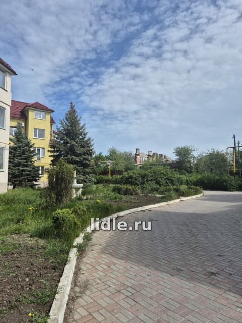 Продается просторная квартира в Приморском районе
